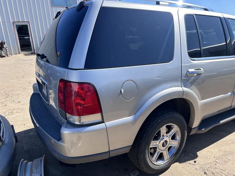 https://f005.backblazeb2.com/file/img-partshotlines-com/Inventory/OK19/Vehicle/25238_10.jpg