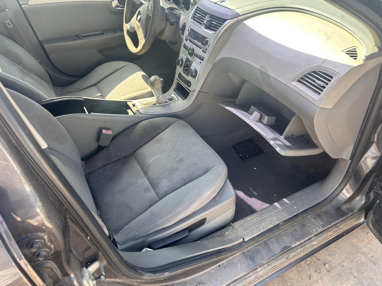 https://f005.backblazeb2.com/file/img-partshotlines-com/Inventory/OK19/Vehicle/25419_12.jpg