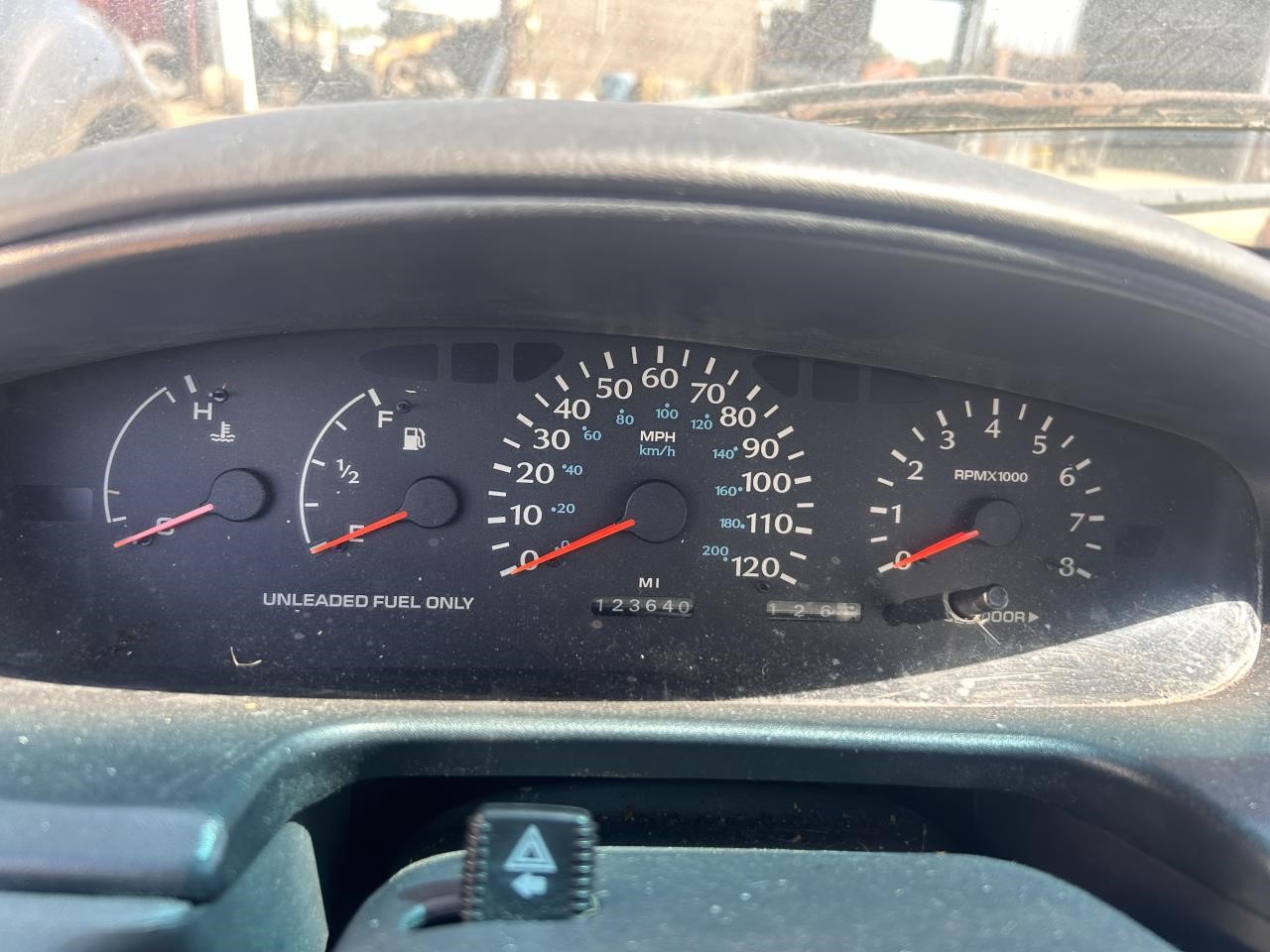 https://f005.backblazeb2.com/file/img-partshotlines-com/Inventory/OK19/Vehicle/25486_12.jpg