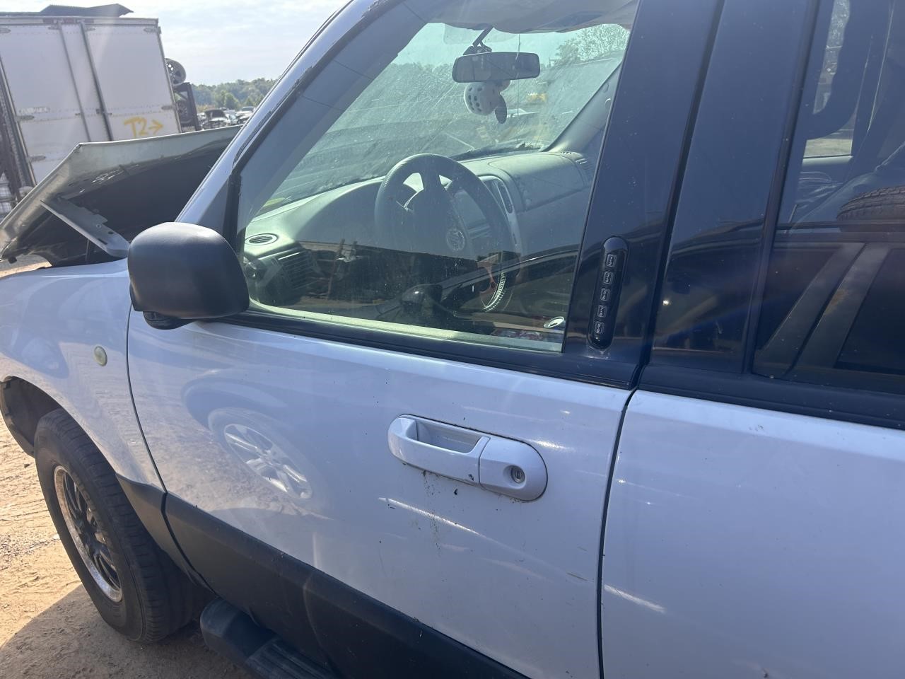 https://f005.backblazeb2.com/file/img-partshotlines-com/Inventory/OK19/Vehicle/25493_10.jpg