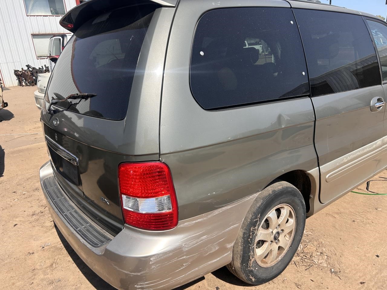 https://f005.backblazeb2.com/file/img-partshotlines-com/Inventory/OK19/Vehicle/25585_06.jpg