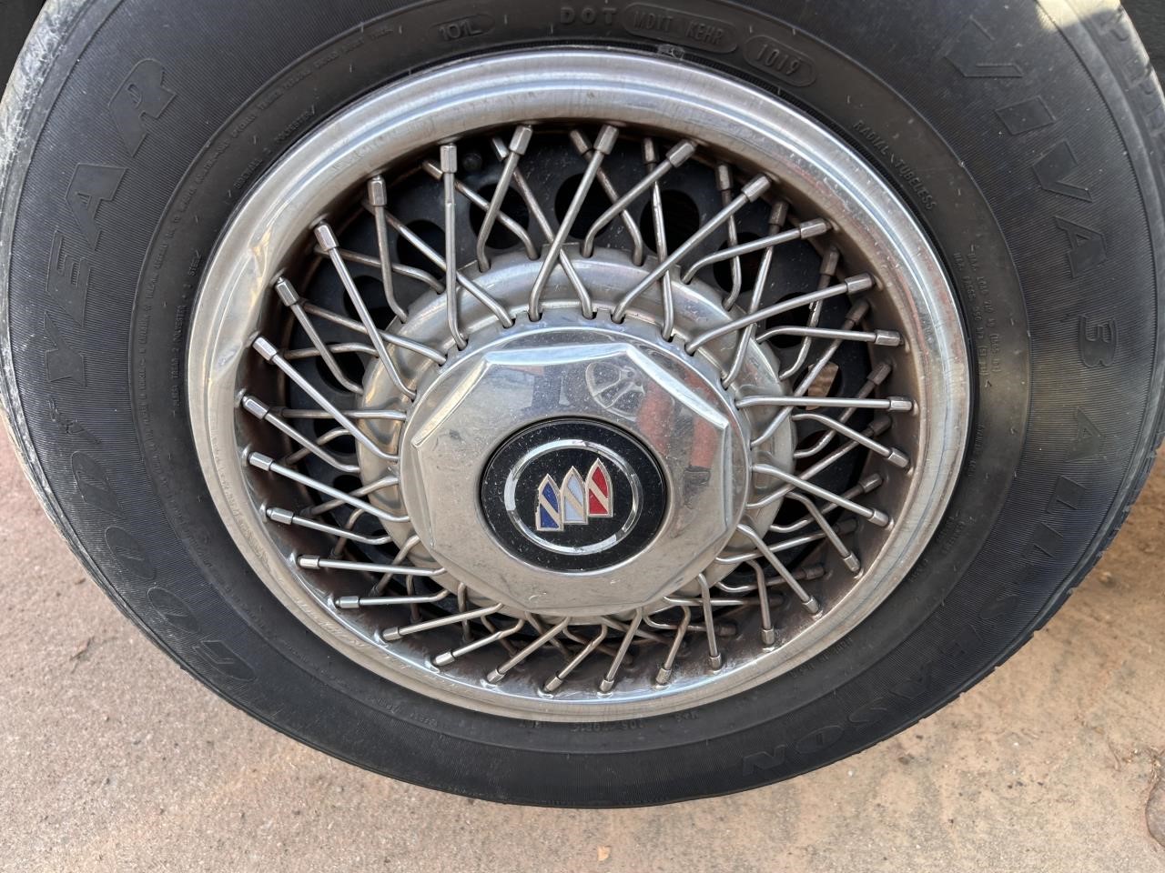 https://f005.backblazeb2.com/file/img-partshotlines-com/Inventory/OK19/Vehicle/25601_11.jpg