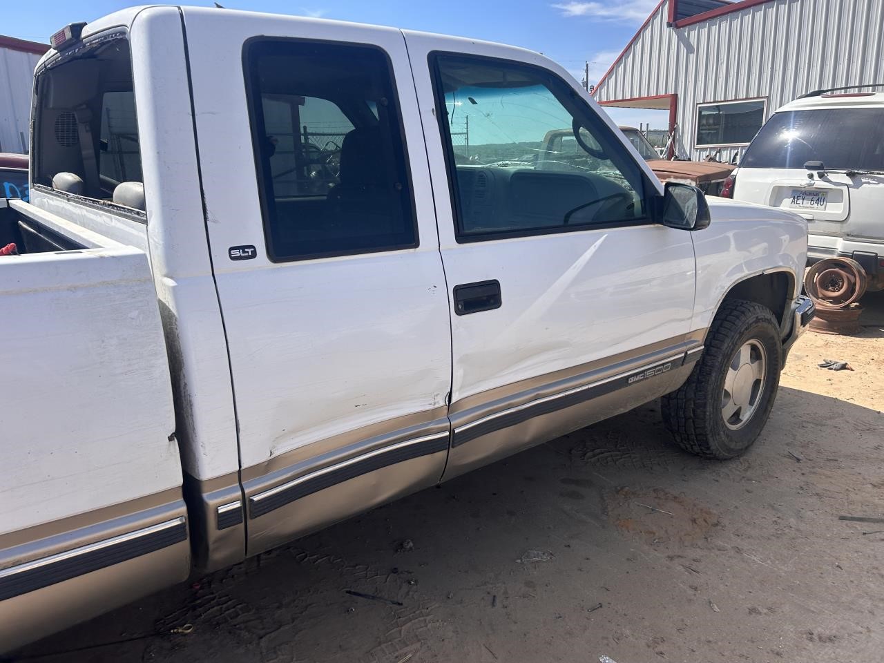 https://f005.backblazeb2.com/file/img-partshotlines-com/Inventory/OK19/Vehicle/26177_09.jpg