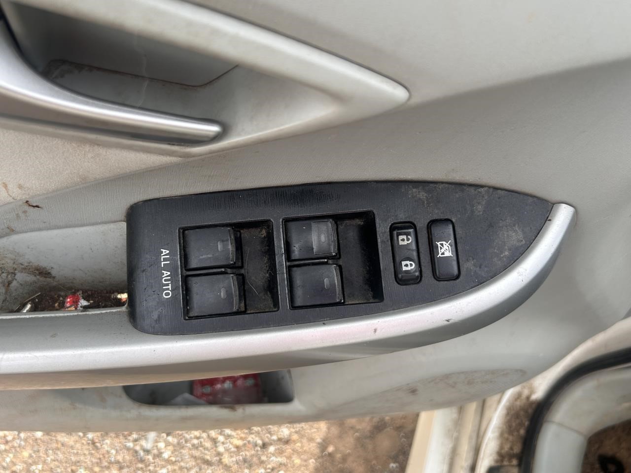 https://f005.backblazeb2.com/file/img-partshotlines-com/Inventory/OK19/Vehicle/26283_11.jpg