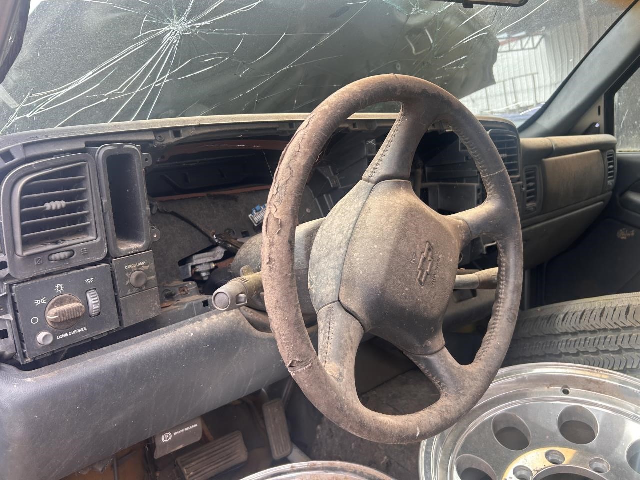https://f005.backblazeb2.com/file/img-partshotlines-com/Inventory/OK19/Vehicle/26297_07.jpg