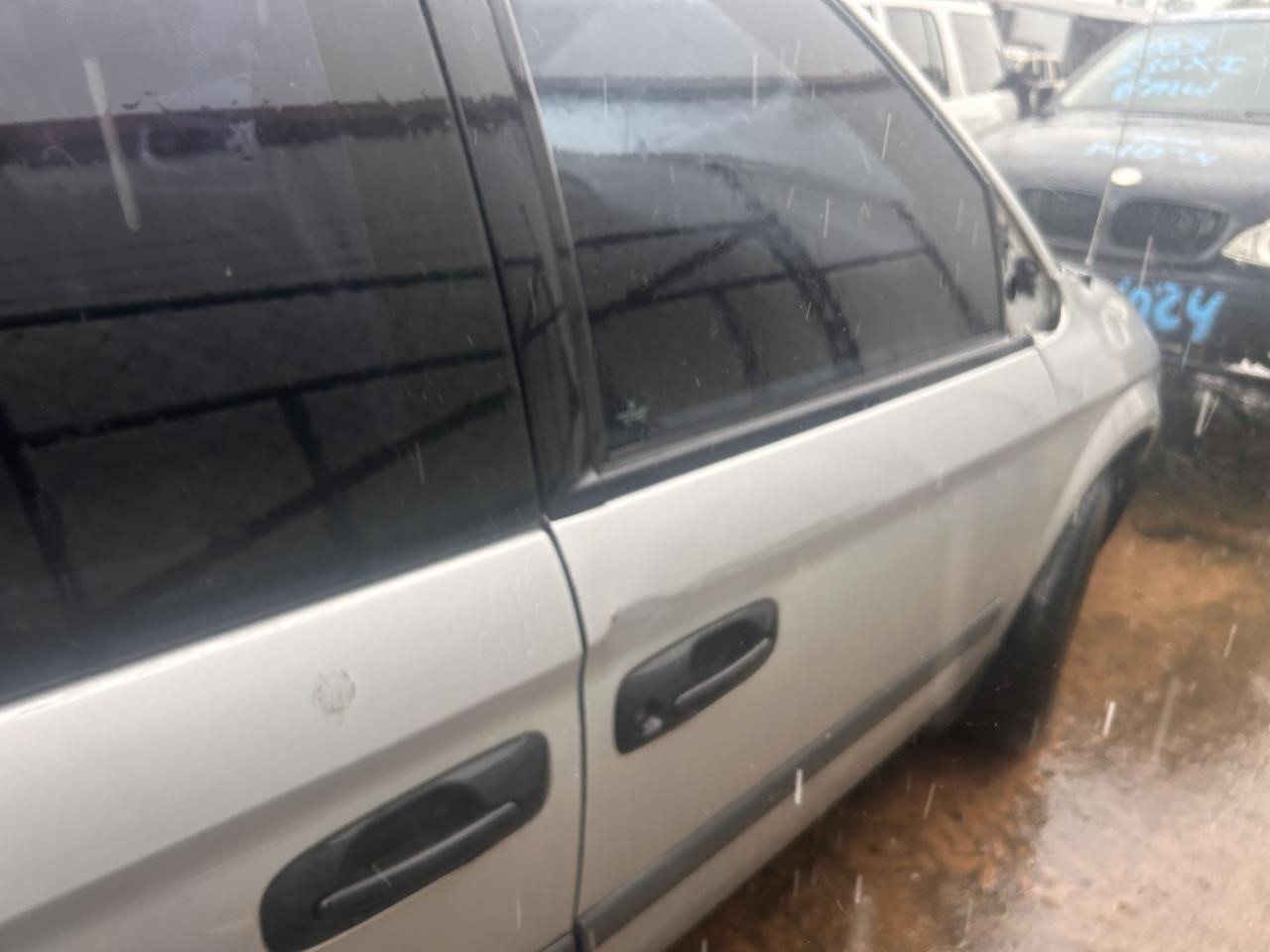 https://f005.backblazeb2.com/file/img-partshotlines-com/Inventory/OK19/Vehicle/26369_11.jpg