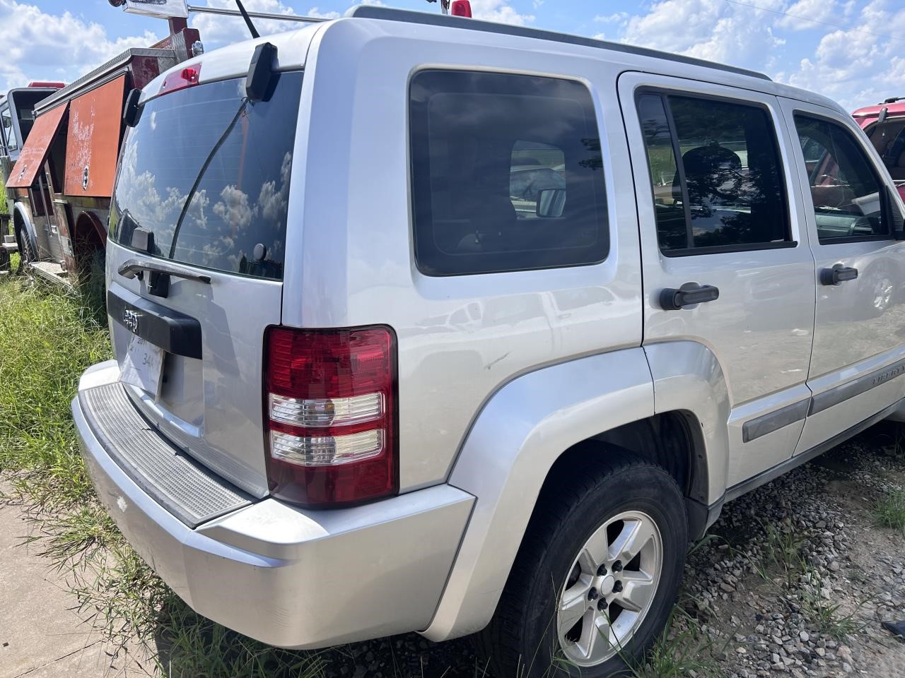 https://f005.backblazeb2.com/file/img-partshotlines-com/Inventory/OK19/Vehicle/26458_08.jpg