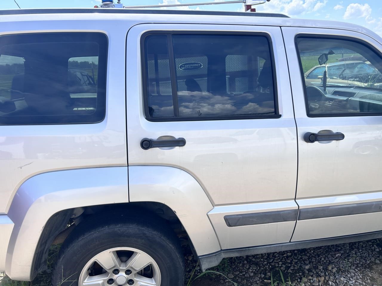 https://f005.backblazeb2.com/file/img-partshotlines-com/Inventory/OK19/Vehicle/26458_09.jpg
