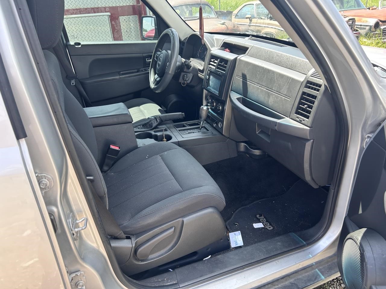 https://f005.backblazeb2.com/file/img-partshotlines-com/Inventory/OK19/Vehicle/26458_11.jpg