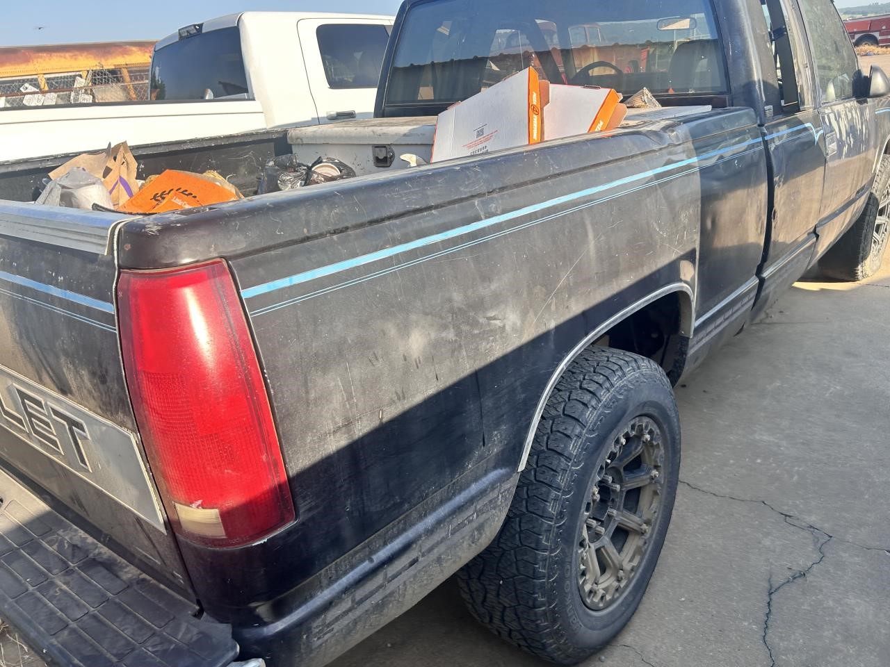 https://f005.backblazeb2.com/file/img-partshotlines-com/Inventory/OK19/Vehicle/26526_08.jpg