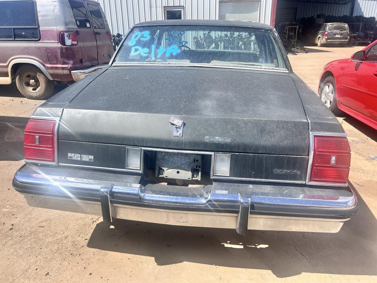 https://f005.backblazeb2.com/file/img-partshotlines-com/Inventory/OK19/Vehicle/26606_09.jpg