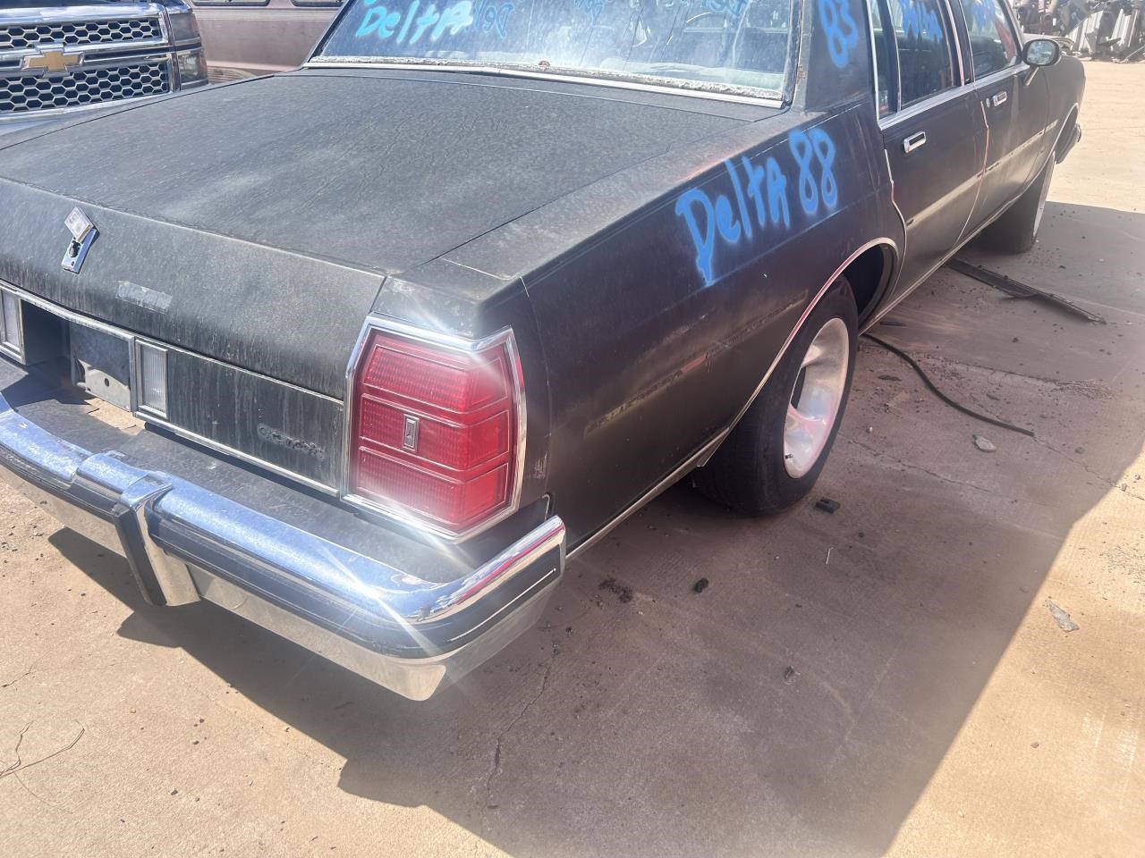 https://f005.backblazeb2.com/file/img-partshotlines-com/Inventory/OK19/Vehicle/26606_10.jpg