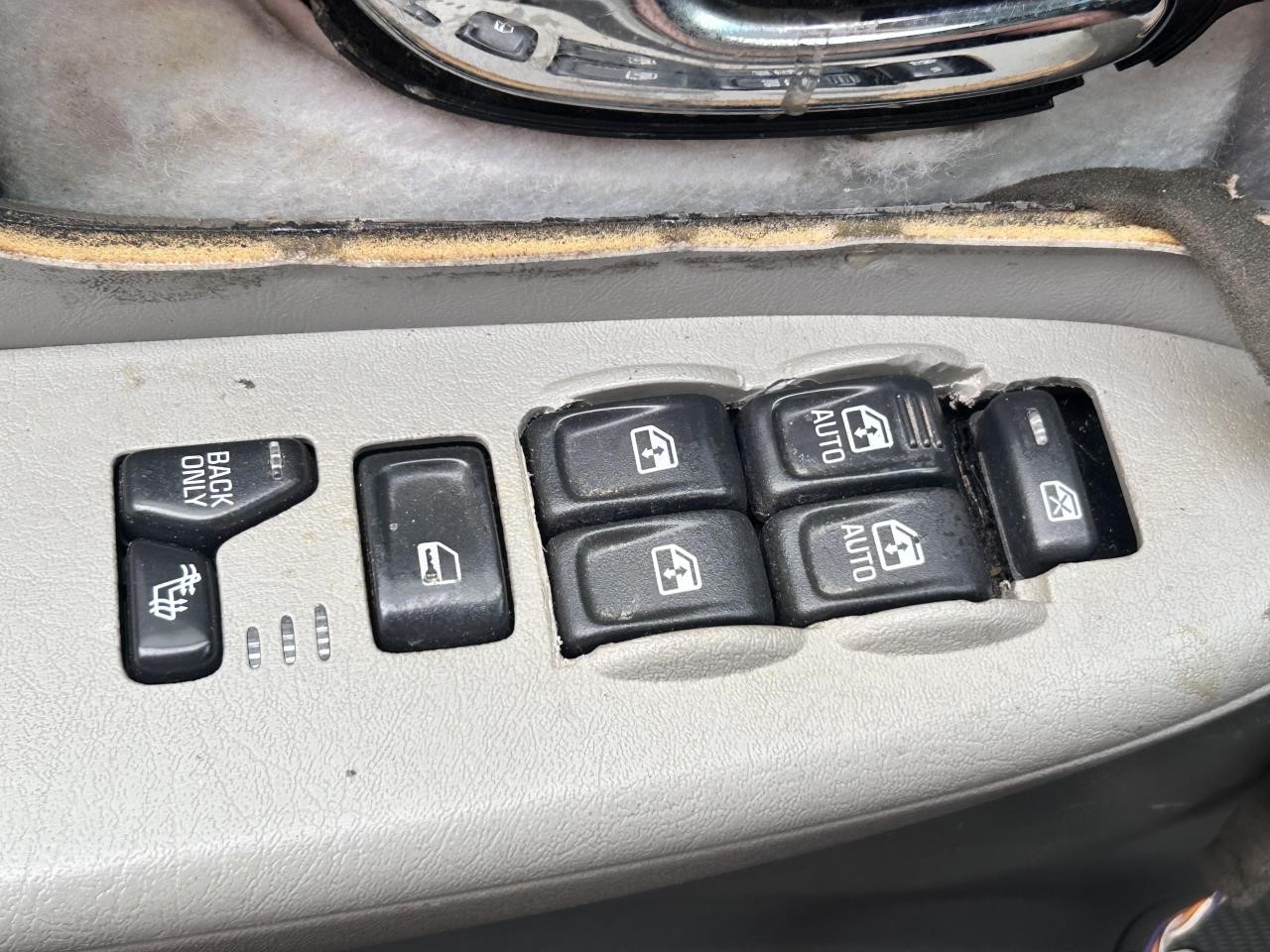 https://f005.backblazeb2.com/file/img-partshotlines-com/Inventory/OK19/Vehicle/26637_12.jpg