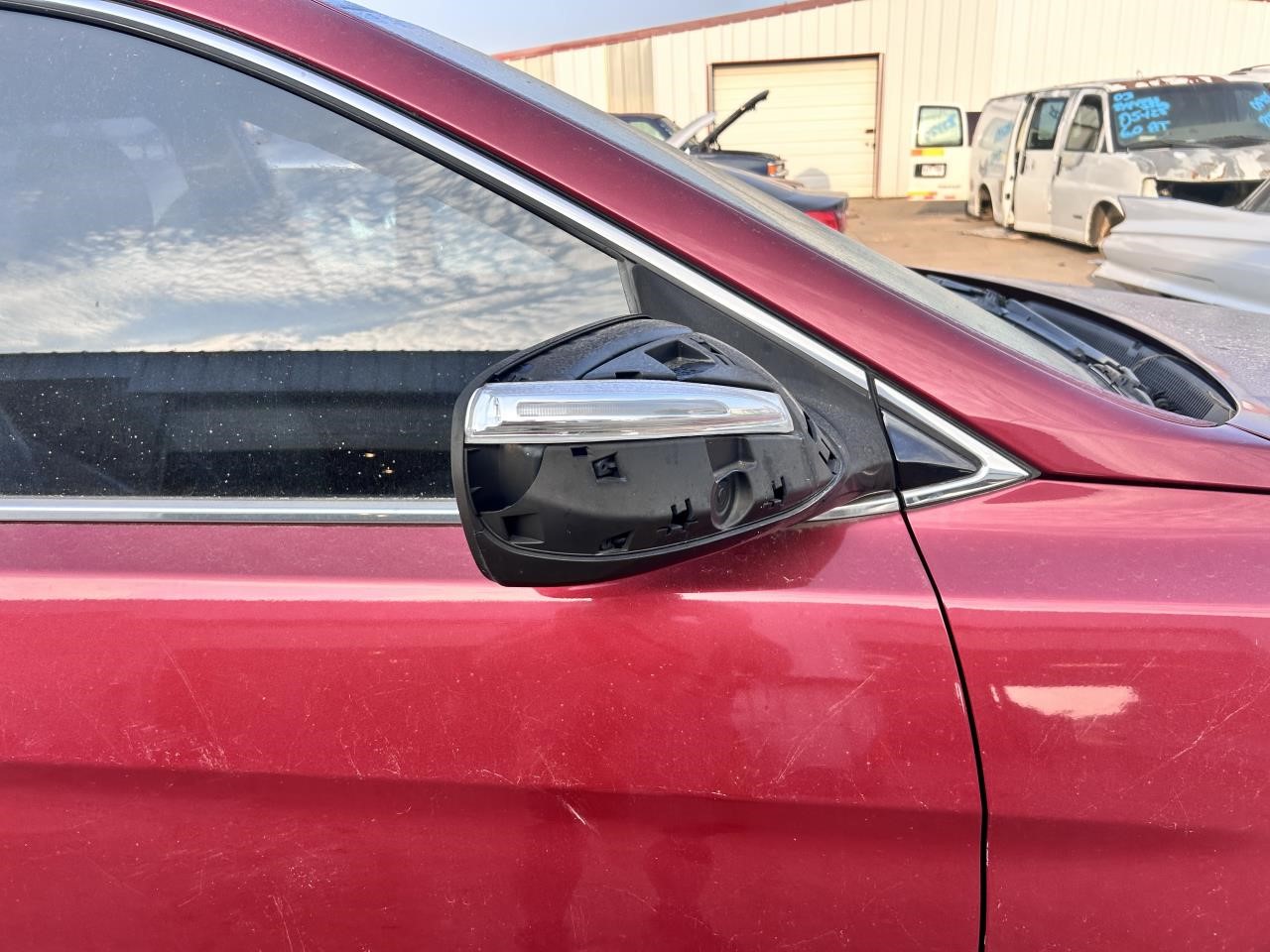 https://f005.backblazeb2.com/file/img-partshotlines-com/Inventory/OK19/Vehicle/26707_12.jpg