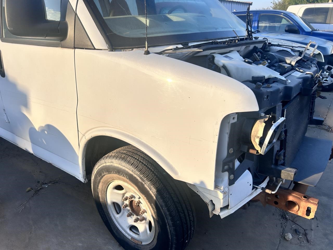 https://f005.backblazeb2.com/file/img-partshotlines-com/Inventory/OK19/Vehicle/26813_03.jpg