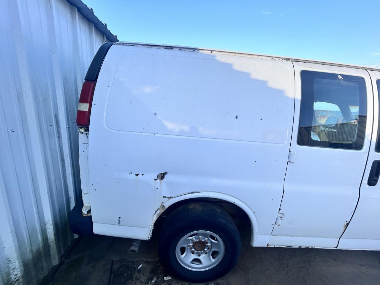 https://f005.backblazeb2.com/file/img-partshotlines-com/Inventory/OK19/Vehicle/26813_07.jpg