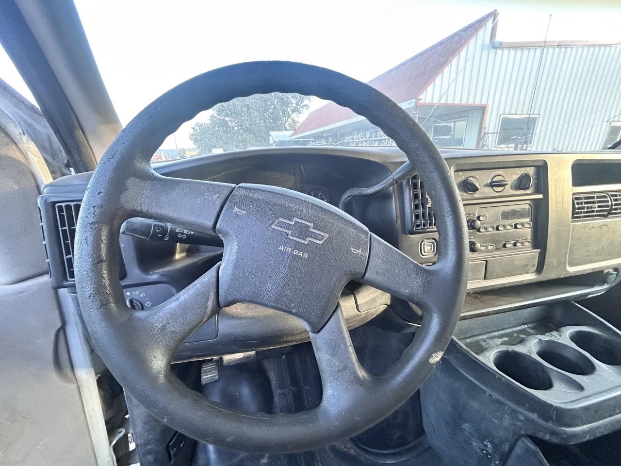 https://f005.backblazeb2.com/file/img-partshotlines-com/Inventory/OK19/Vehicle/26813_09.jpg