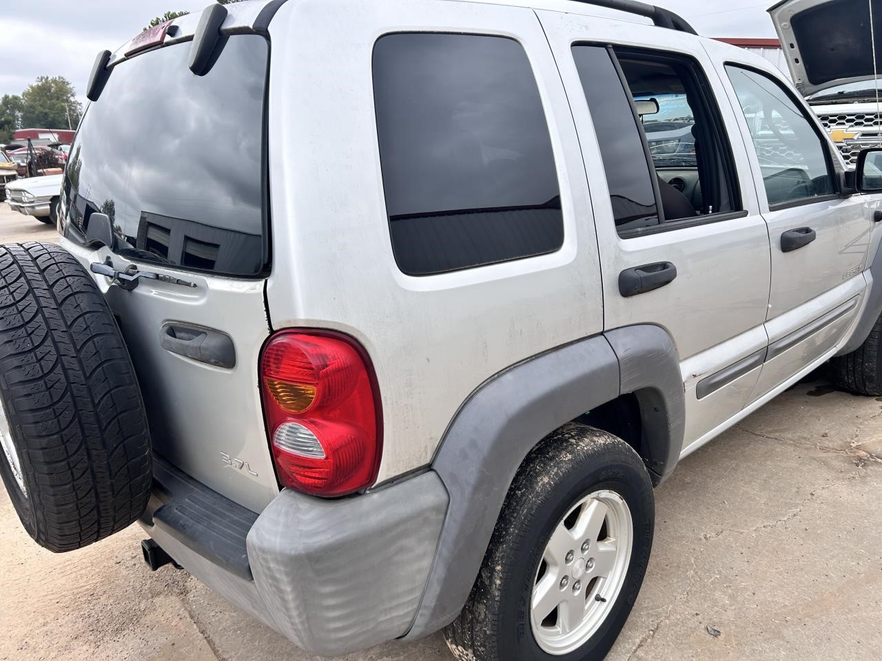 https://f005.backblazeb2.com/file/img-partshotlines-com/Inventory/OK19/Vehicle/26861_08.jpg