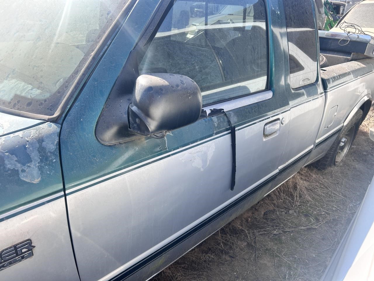https://f005.backblazeb2.com/file/img-partshotlines-com/Inventory/OK19/Vehicle/26943_08.jpg