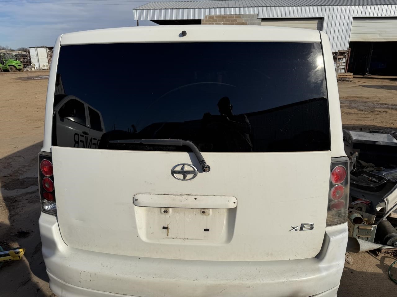 https://f005.backblazeb2.com/file/img-partshotlines-com/Inventory/OK19/Vehicle/27083_08.jpg