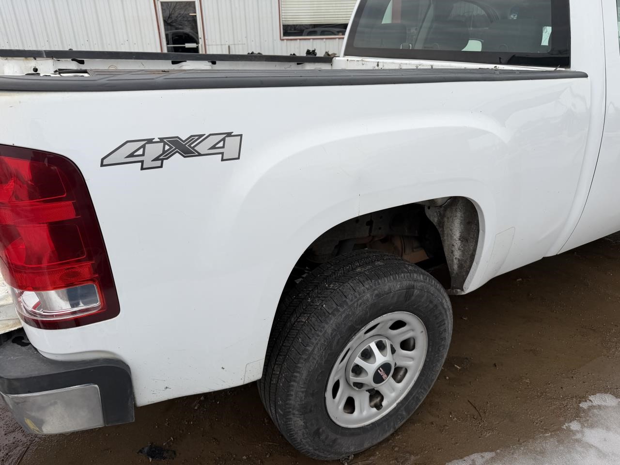 https://f005.backblazeb2.com/file/img-partshotlines-com/Inventory/OK19/Vehicle/27130_07.jpg