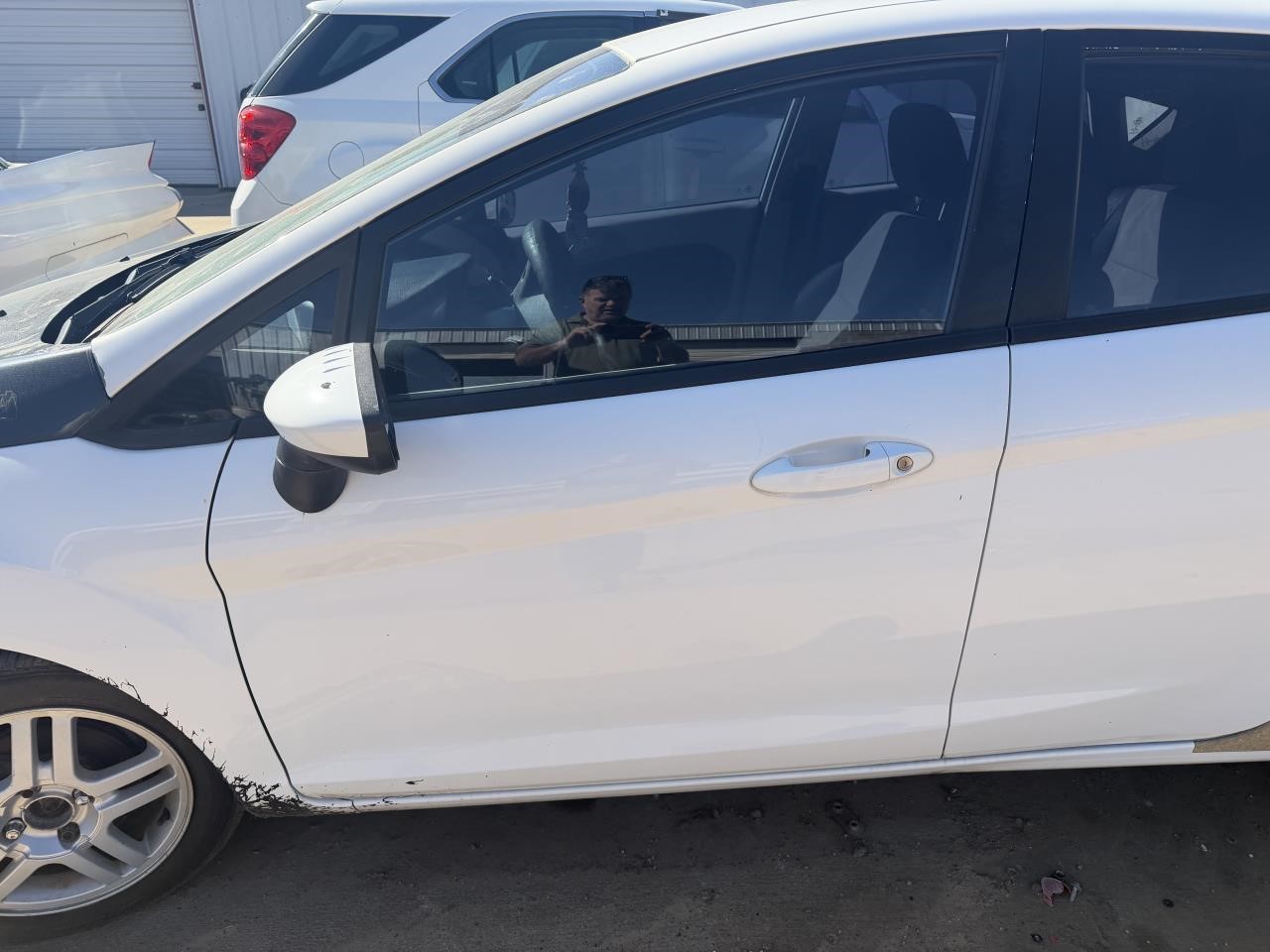 https://f005.backblazeb2.com/file/img-partshotlines-com/Inventory/OK19/Vehicle/27179_04.jpg