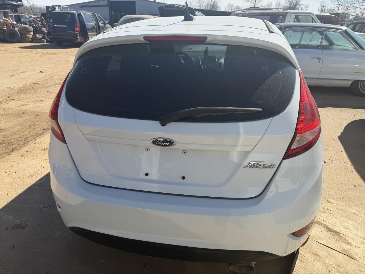 https://f005.backblazeb2.com/file/img-partshotlines-com/Inventory/OK19/Vehicle/27179_07.jpg