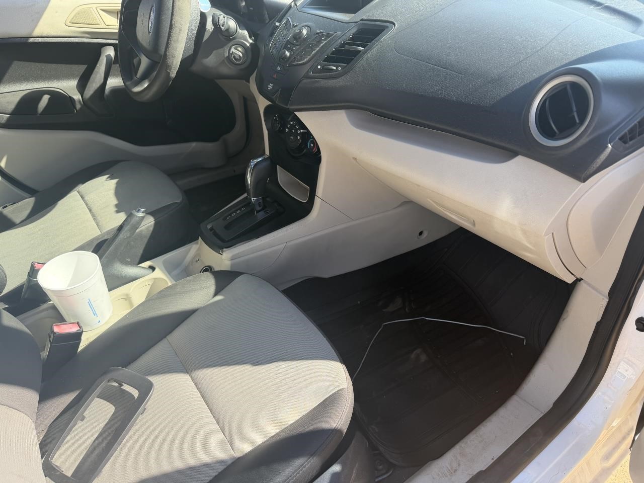 https://f005.backblazeb2.com/file/img-partshotlines-com/Inventory/OK19/Vehicle/27179_12.jpg