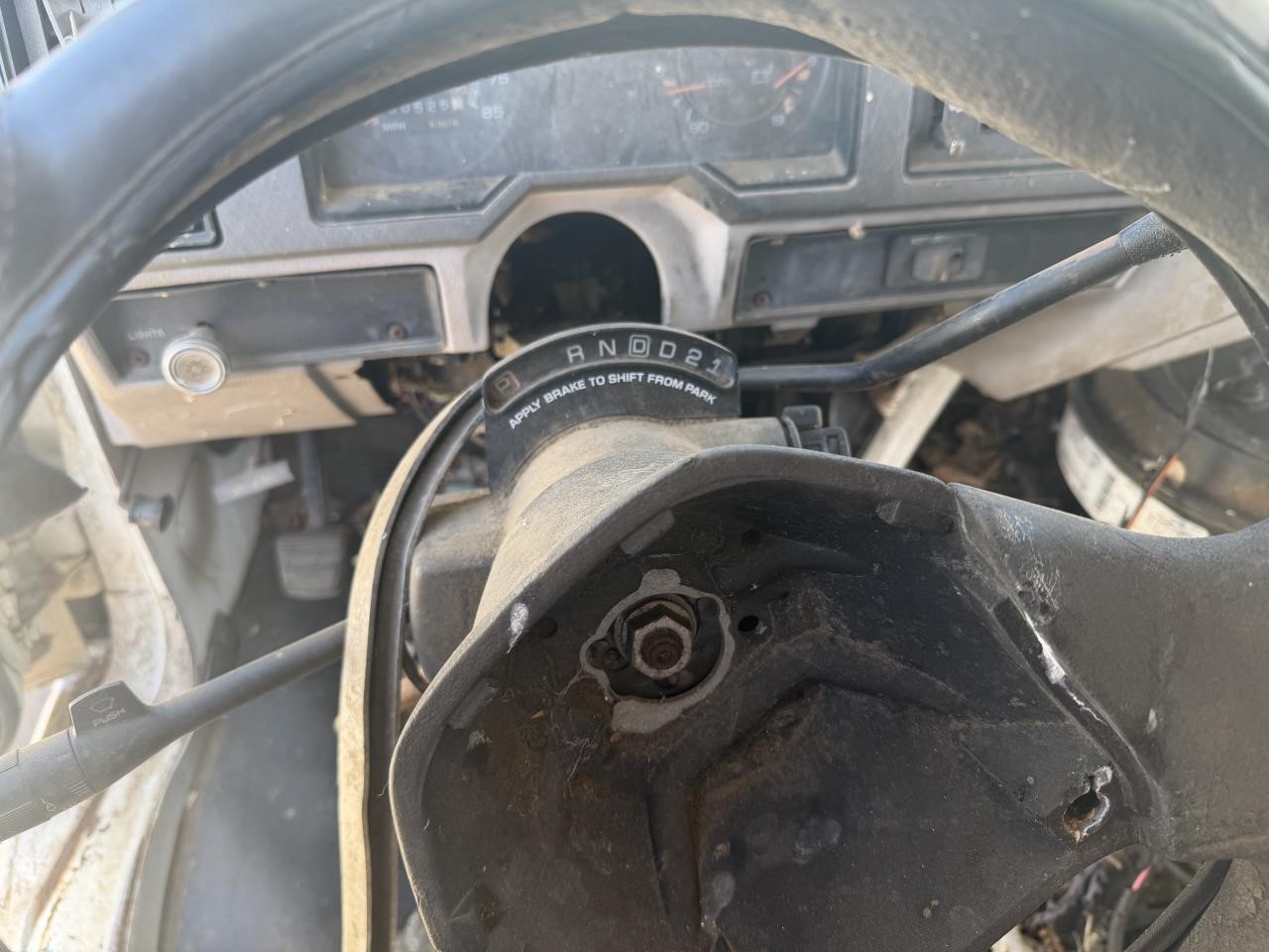 https://f005.backblazeb2.com/file/img-partshotlines-com/Inventory/OK19/Vehicle/27196_11.jpg