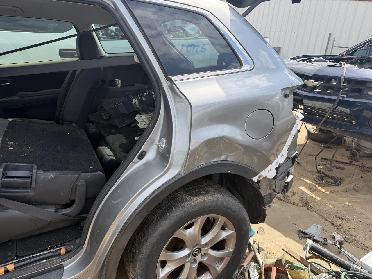 https://f005.backblazeb2.com/file/img-partshotlines-com/Inventory/OK19/Vehicle/27319_04.jpg