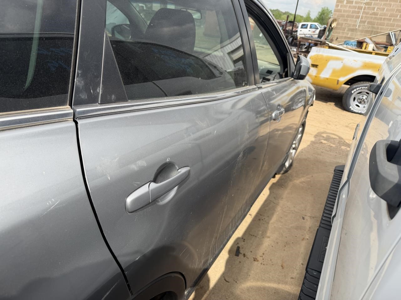 https://f005.backblazeb2.com/file/img-partshotlines-com/Inventory/OK19/Vehicle/27319_07.jpg