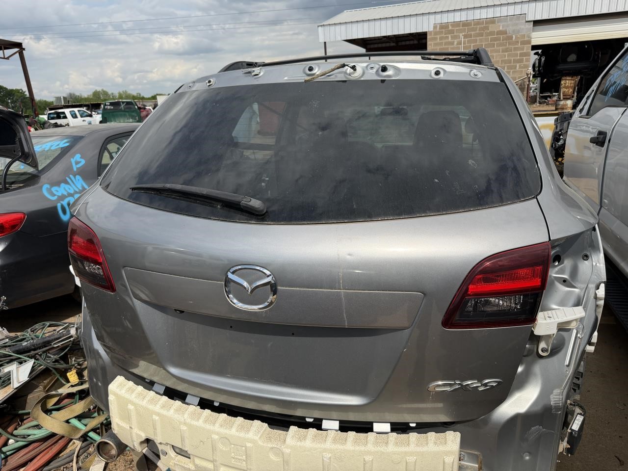 https://f005.backblazeb2.com/file/img-partshotlines-com/Inventory/OK19/Vehicle/27319_11.jpg