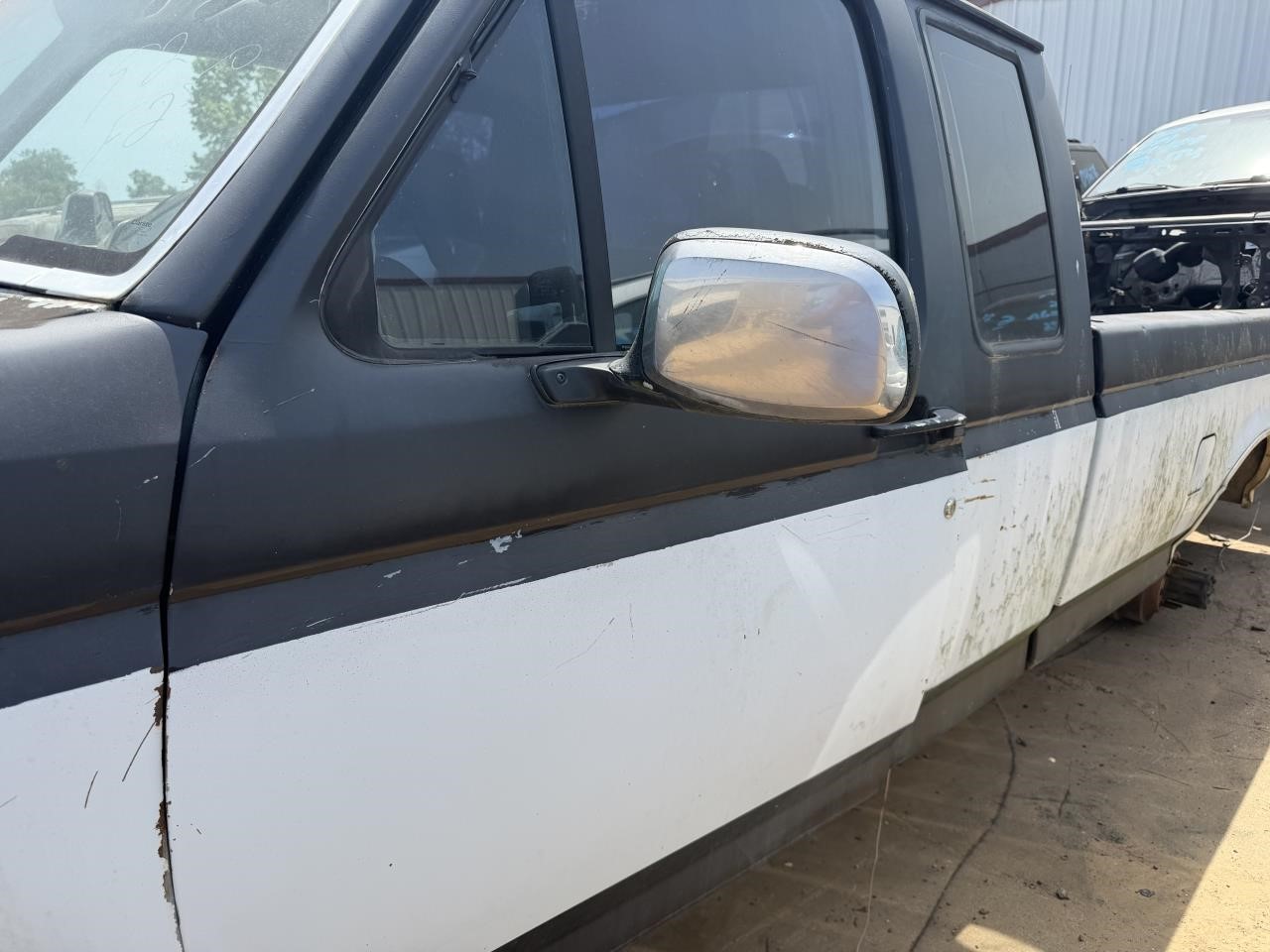https://f005.backblazeb2.com/file/img-partshotlines-com/Inventory/OK19/Vehicle/27386_04.jpg