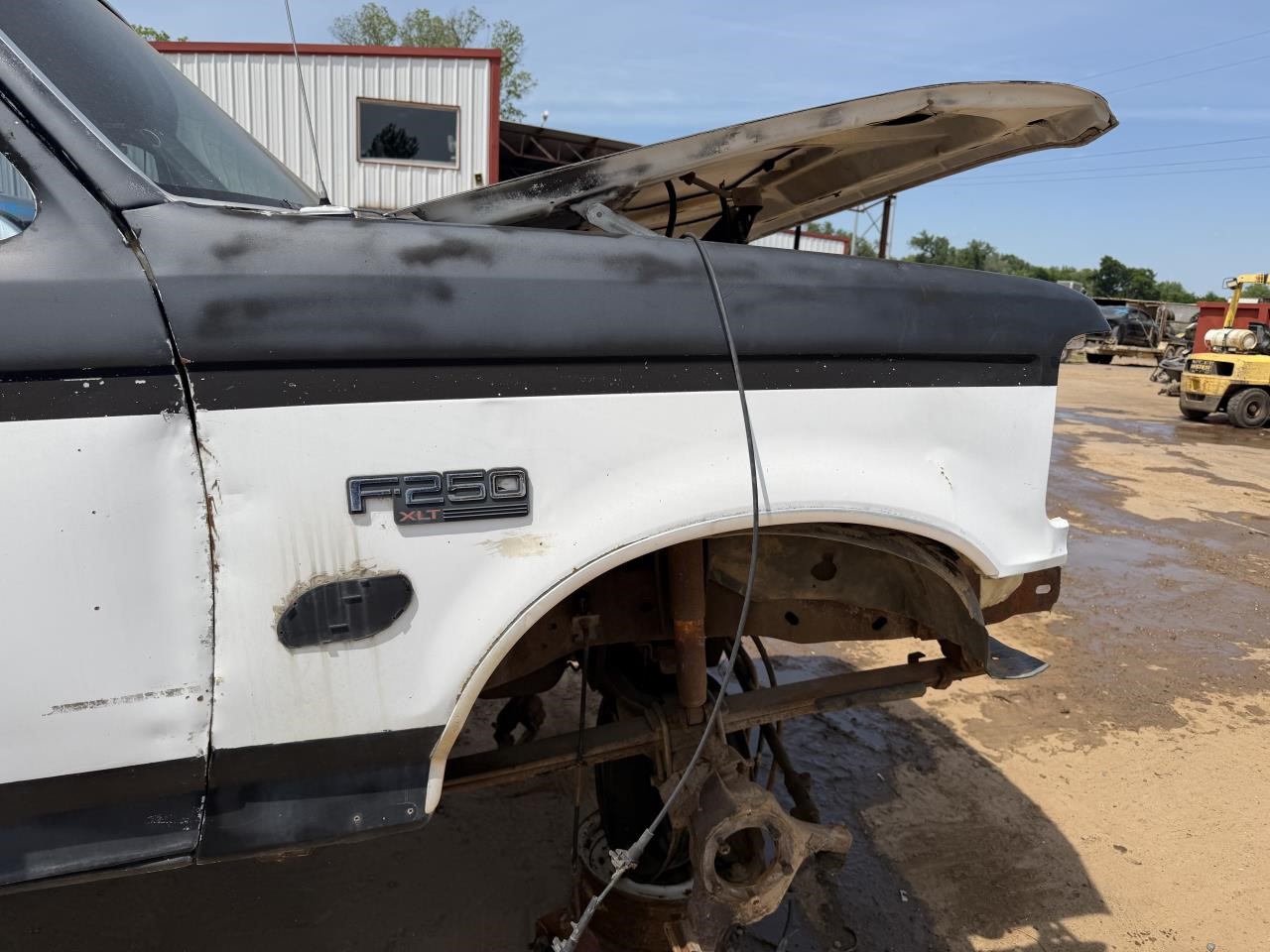 https://f005.backblazeb2.com/file/img-partshotlines-com/Inventory/OK19/Vehicle/27386_08.jpg