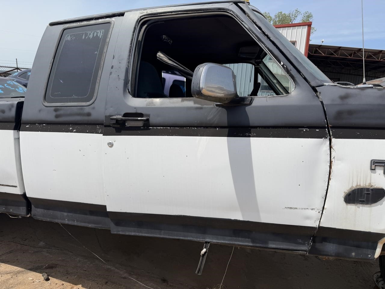 https://f005.backblazeb2.com/file/img-partshotlines-com/Inventory/OK19/Vehicle/27386_09.jpg