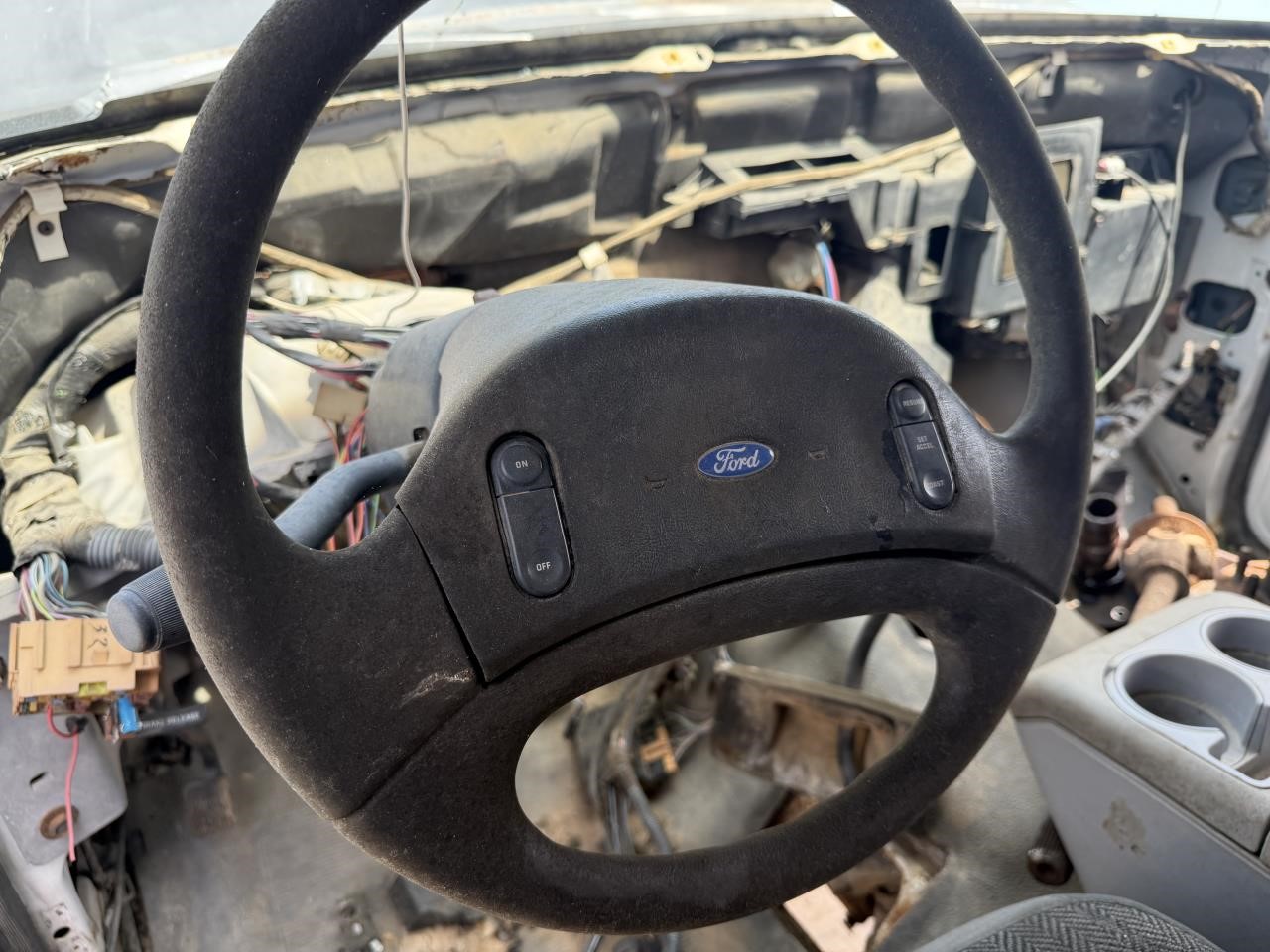 https://f005.backblazeb2.com/file/img-partshotlines-com/Inventory/OK19/Vehicle/27386_11.jpg