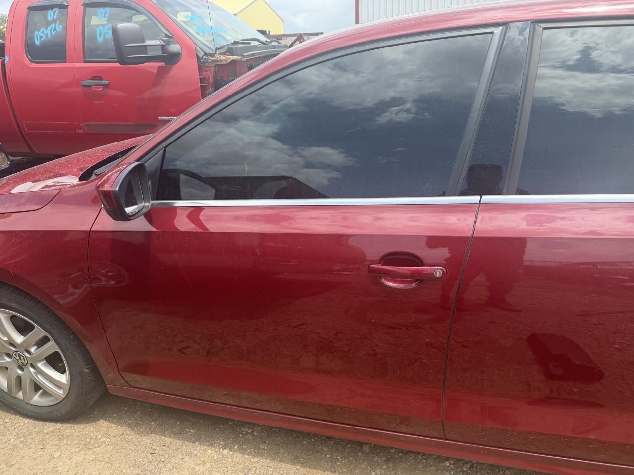 https://f005.backblazeb2.com/file/img-partshotlines-com/Inventory/OK19/Vehicle/27414_04.jpg