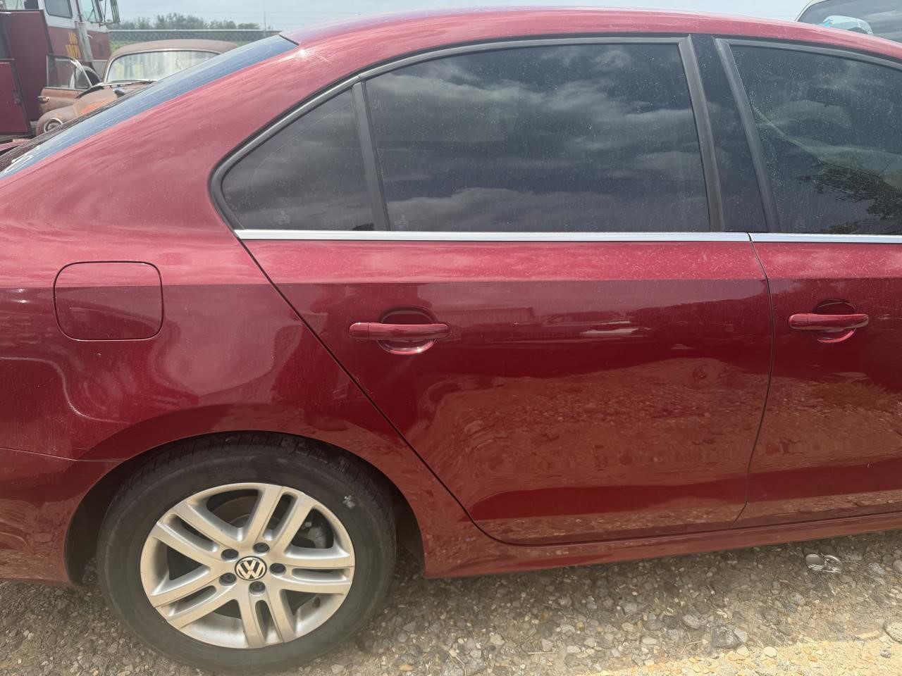 https://f005.backblazeb2.com/file/img-partshotlines-com/Inventory/OK19/Vehicle/27414_09.jpg