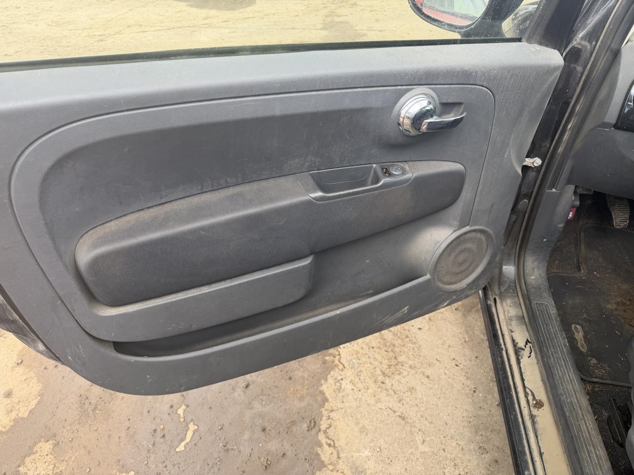 https://f005.backblazeb2.com/file/img-partshotlines-com/Inventory/OK19/Vehicle/27448_10.jpg