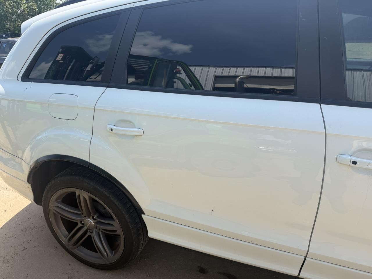 https://f005.backblazeb2.com/file/img-partshotlines-com/Inventory/OK19/Vehicle/27475_11.jpg
