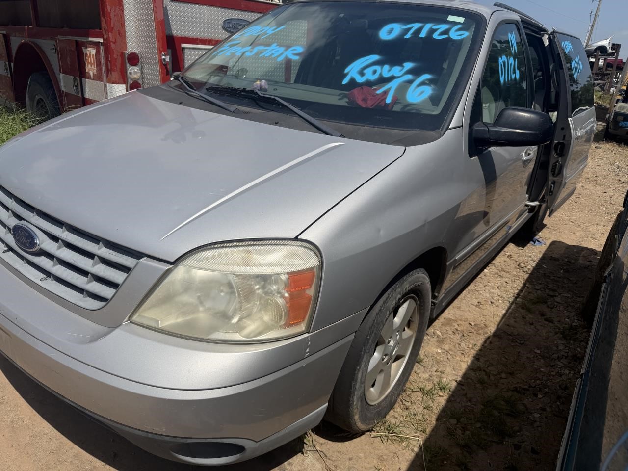 https://f005.backblazeb2.com/file/img-partshotlines-com/Inventory/OK19/Vehicle/27532_02.jpg