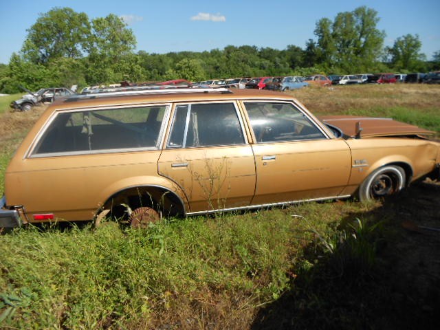https://f005.backblazeb2.com/file/img-partshotlines-com/Inventory/OK19/Vehicle/4251_03.jpg