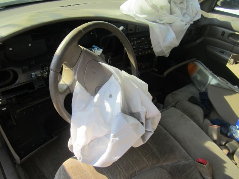 https://f005.backblazeb2.com/file/img-partshotlines-com/Inventory/OK19/Vehicle/4787_07.jpg