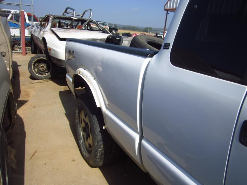 https://f005.backblazeb2.com/file/img-partshotlines-com/Inventory/OK19/Vehicle/6732_04.jpg