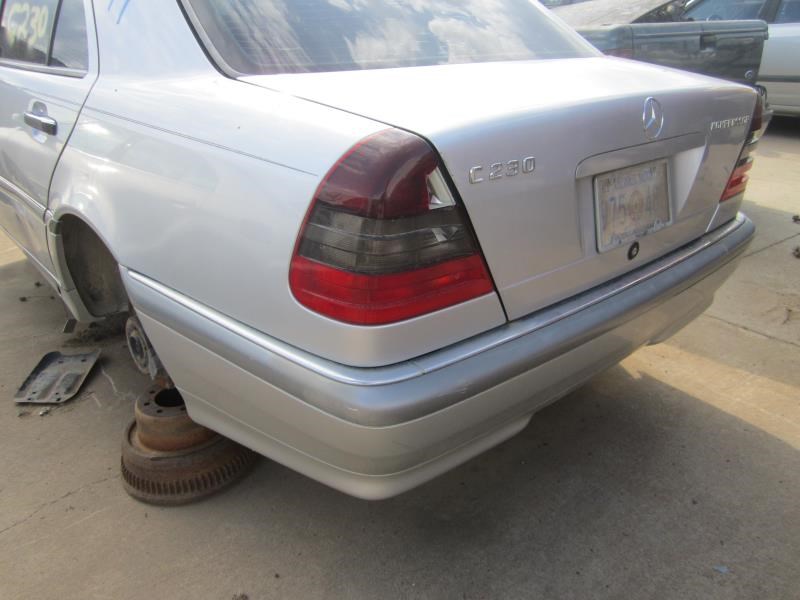 https://f005.backblazeb2.com/file/img-partshotlines-com/Inventory/OK19/Vehicle/7116_05.jpg