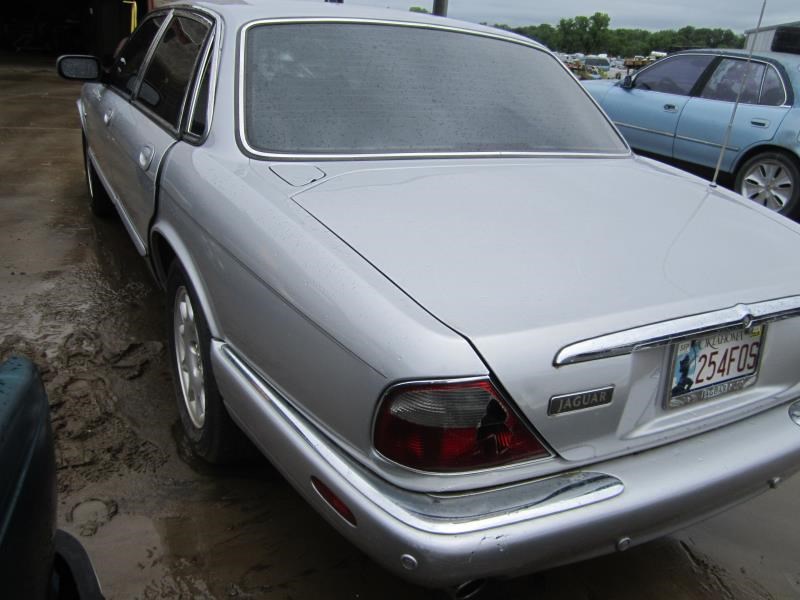 https://f005.backblazeb2.com/file/img-partshotlines-com/Inventory/OK19/Vehicle/8760_04.jpg