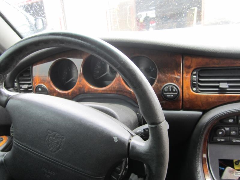 https://f005.backblazeb2.com/file/img-partshotlines-com/Inventory/OK19/Vehicle/8760_11.jpg