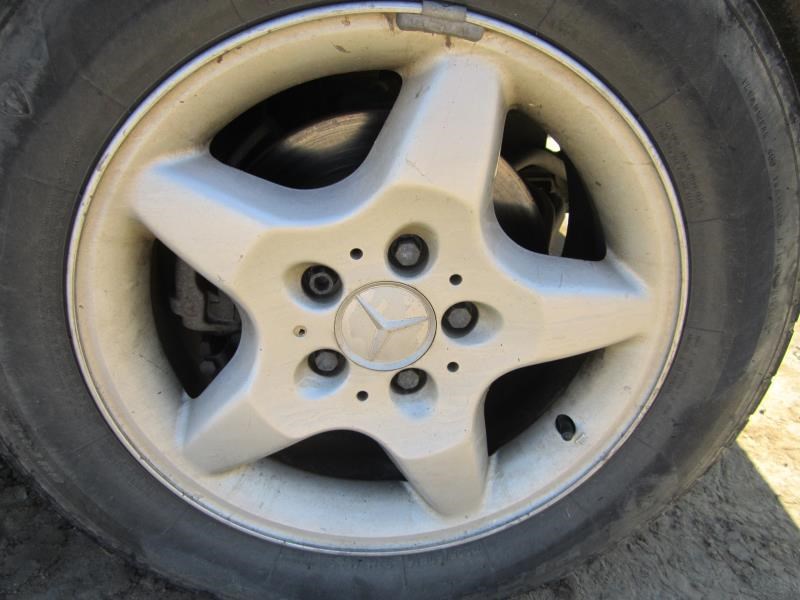 https://f005.backblazeb2.com/file/img-partshotlines-com/Inventory/OK19/Vehicle/9494_09.jpg