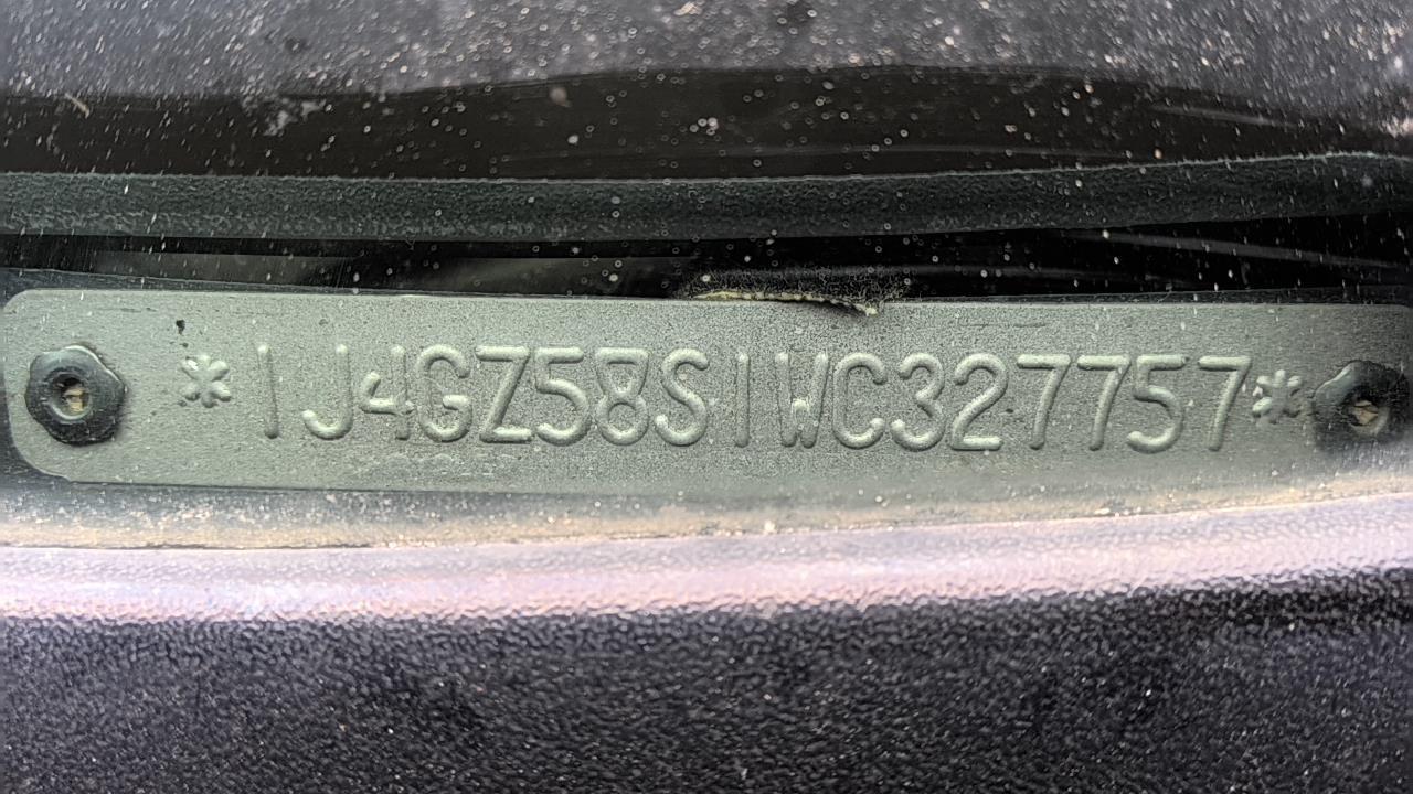 b/g/f/d/a/f288e400-3682-4b7e-8a4f-79145b752465.jpeg