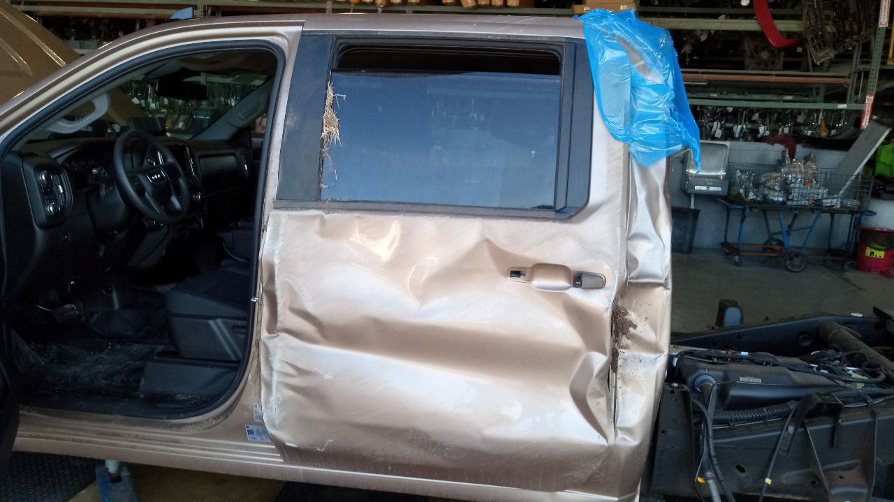 https://f005.backblazeb2.com/file/img-partshotlines-com/Inventory/OK45/Vehicle/34910_04.jpg